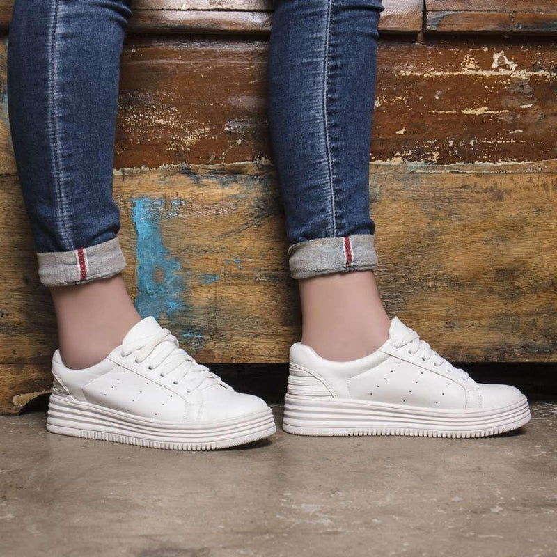 The Ana White Classic Sneakers